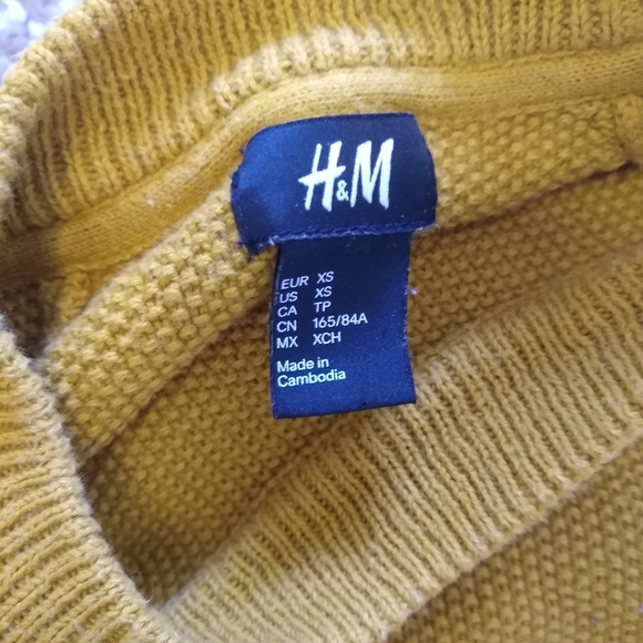 SOLD H&M Cotton Sweater - Picture 6 of 7